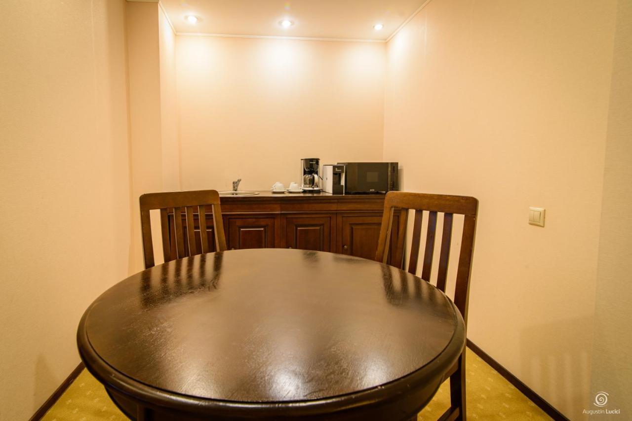 Apartament Alpin Resort Etaj 7 Poiana Brasov Bagian luar foto