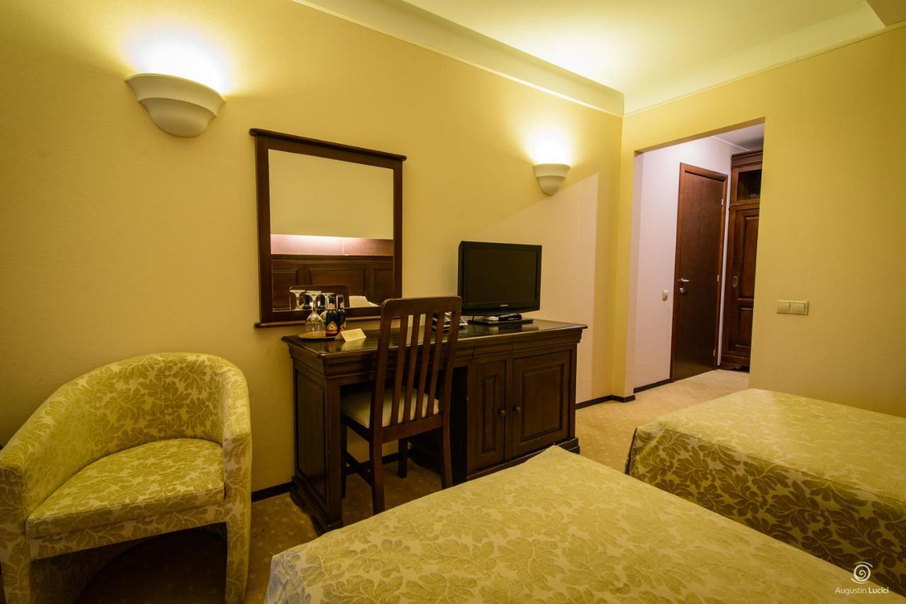 Apartament Alpin Resort Etaj 7 Poiana Brasov Bagian luar foto